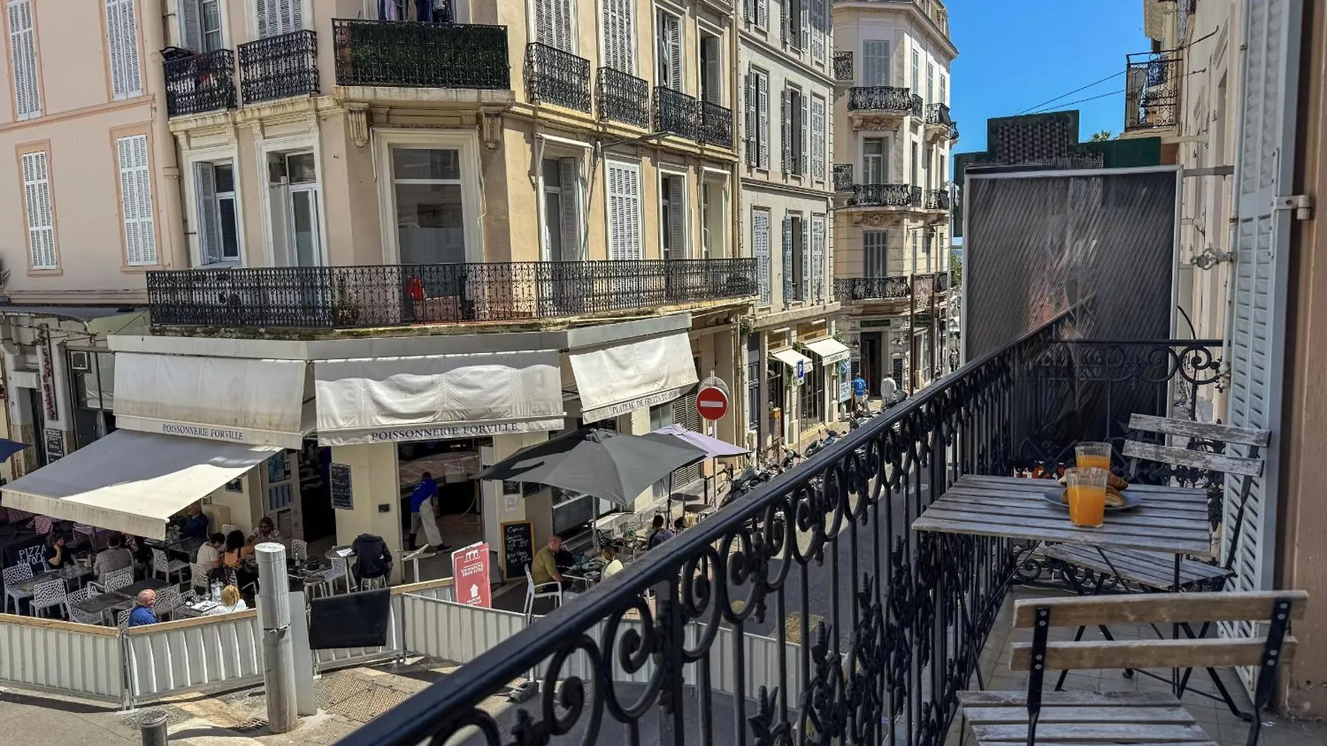 Forville Market View Cannes 0*,